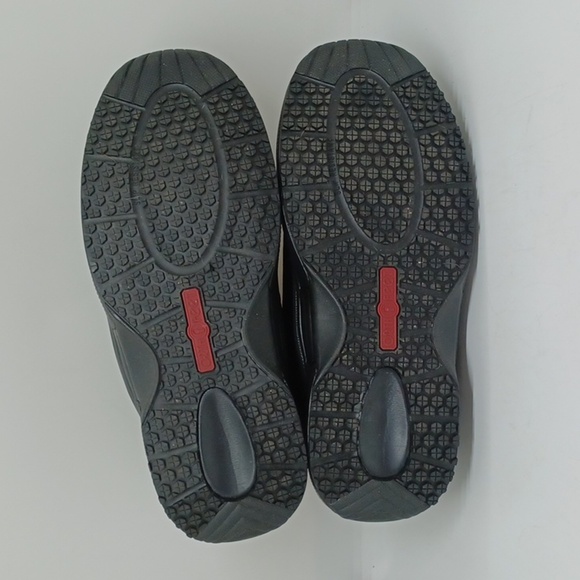 Women's Black Sneakers - Picture 8 of 9